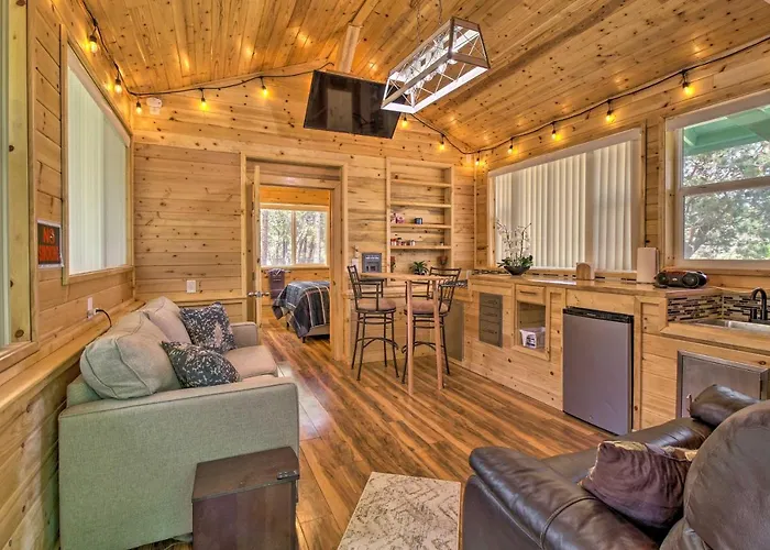 Grill, Fire Pit: Pet-friendly Lakeside Cottage! Pinetop-Lakeside
