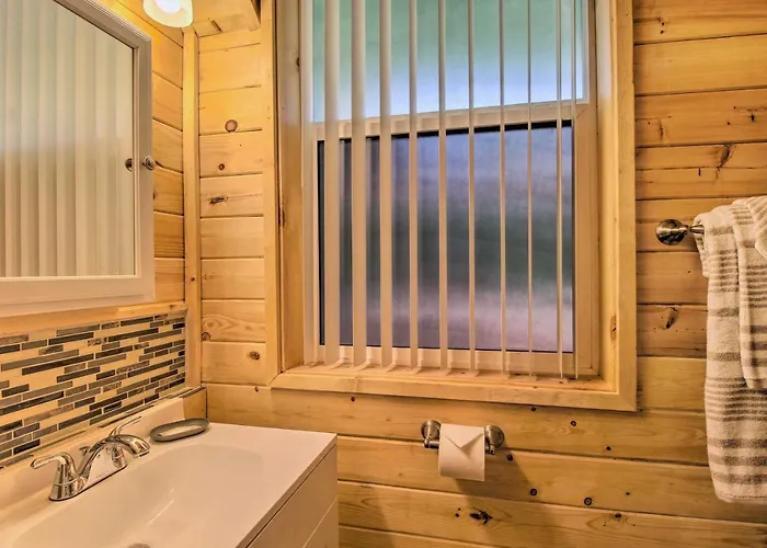 Holiday home Grill, Fire Pit: Pet-friendly Lakeside Cottage! Pinetop-Lakeside