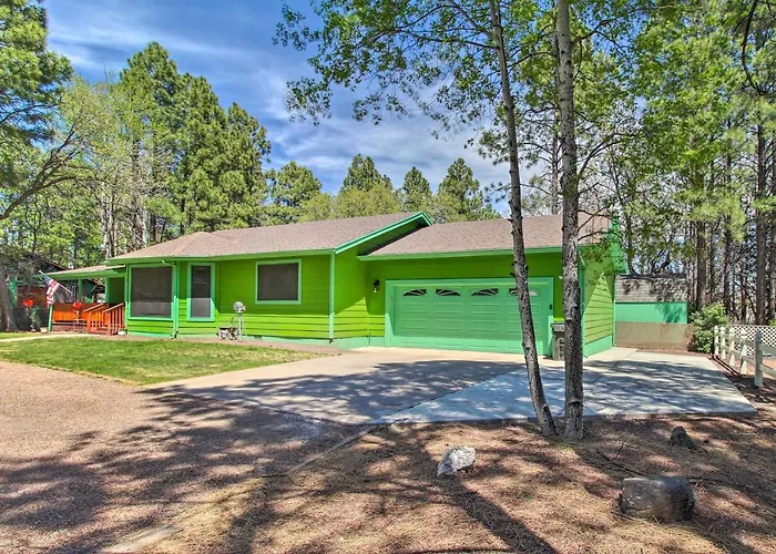 Holiday home Grill, Fire Pit: Pet-friendly Lakeside Cottage! Pinetop-Lakeside